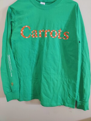Carrots By Anwar x OriginalFani Design Green size small long sleeve T-Shirt