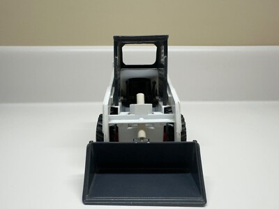 Bobcat 743B Skid-Steer Loader Clover 1:19 Scale Model | eBay