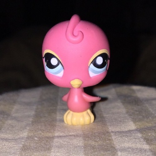 Littlest Pet Shop #131 Pink Parakeet Bird