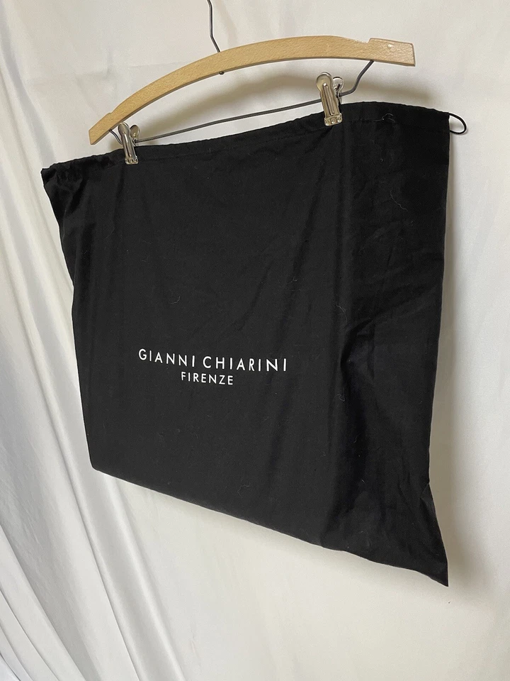 NUEVO Gianni Chiarini Cartera Bolso de Mano Cremallera Bolso sin asas Polvo Juego de tres piezas Hecho en Italia Foto 2 de 4