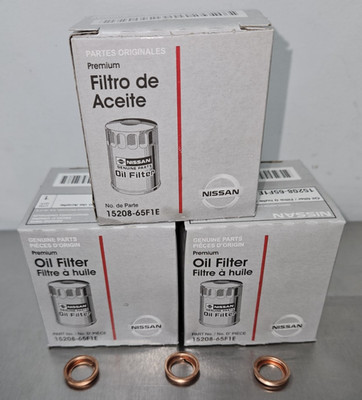 Genuine Nissan Oil Filter Lot of 3 OEM 1520865-65F1E and Gaskets.