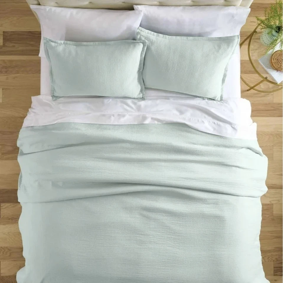 Better Homes 3-Pc Crinkled Gauze Duvet Cover - Soft Sea Green – (Queen/Full) New - Image 2 of 4