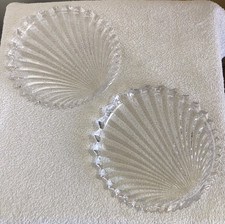 Vintage Villeroy & Boch Crystal Lilian shell shaped plate set of 2 serveware