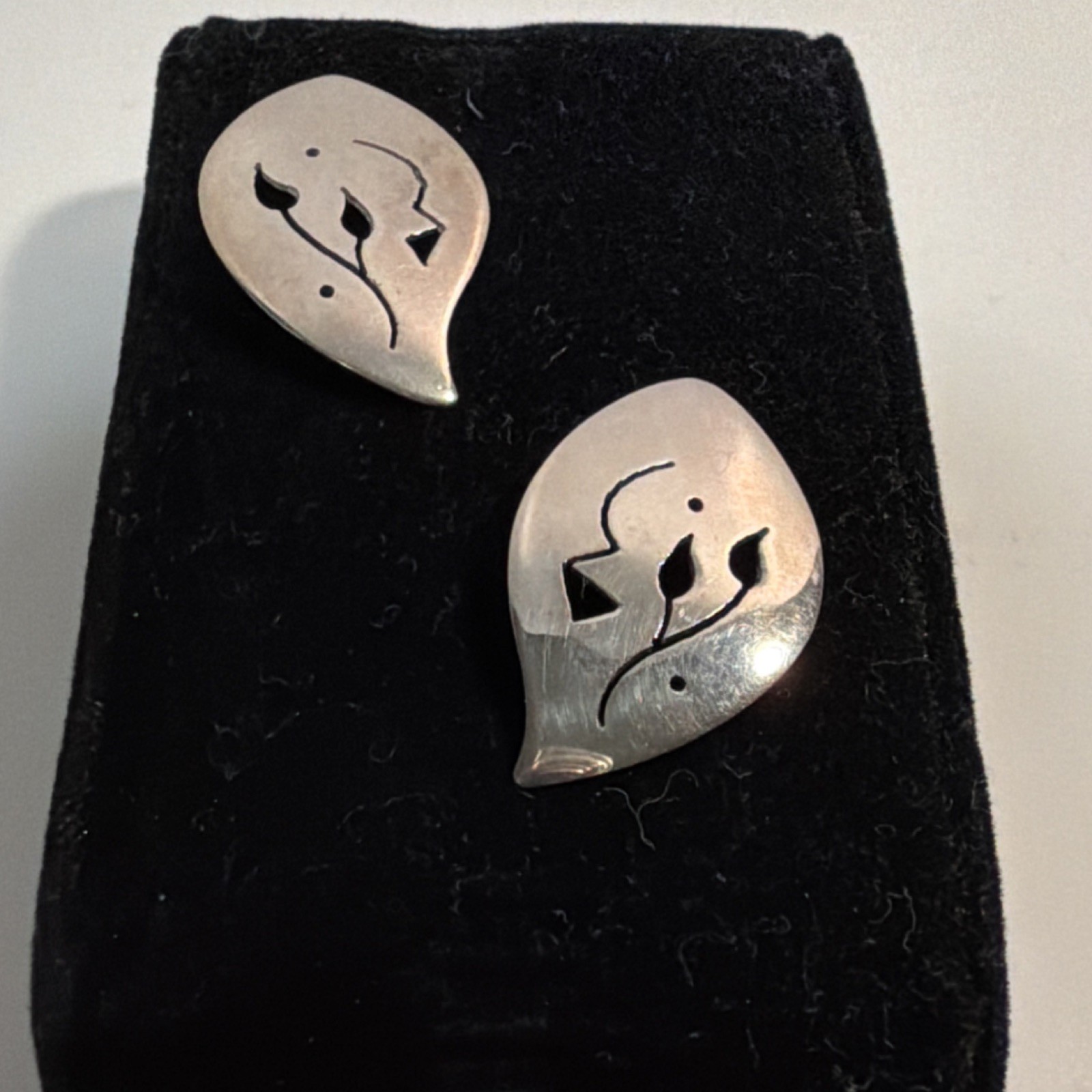 Sassi LaMuth  Sterling Silver Leaf Stud Vintage E… - image 1