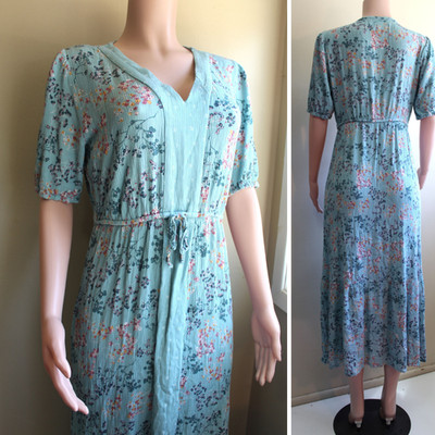 Haley London Cottagecore Midi Dress L Spa Blue Floral Rayon Tie Waist SS V neck