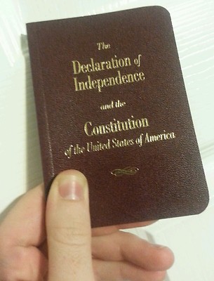 Round Edge Pocket Size United States Declaration Of Independence & Constitution
