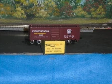 ATLAS  N SCALE #3422 40' BOX CAR PENNSYLVANIA #26125