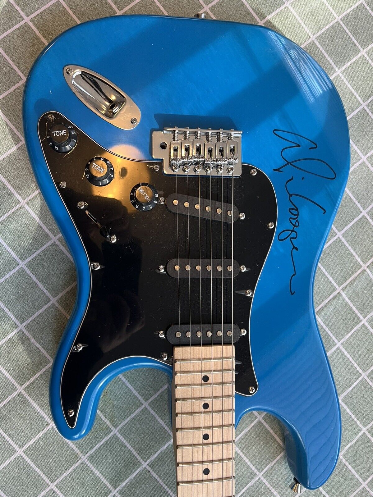 Picture 1 of 4