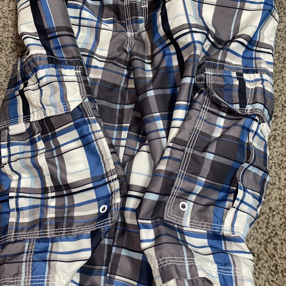 UNION BAY UB white blue plaid cargo longer length shorts teens 16 bermuda board - Image 2 of 4