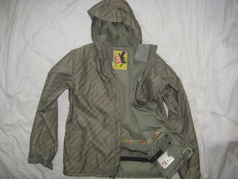 Burton men's Poacher snow jacket in size S (but fits like M) color