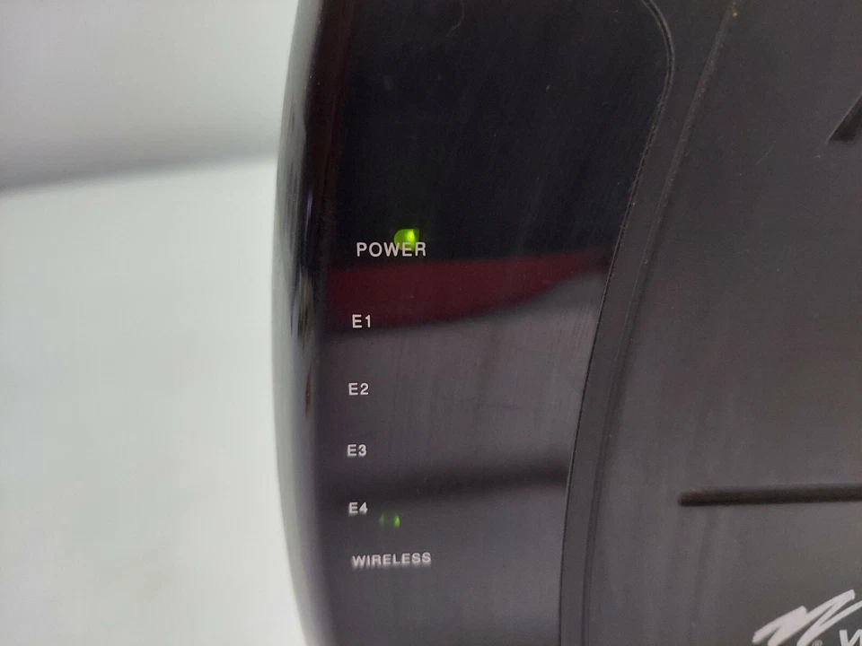 Westell Model D90-327W15-06 Wireless DSL Modem 4 Porrt Wireless Modem - Image 3 of 4