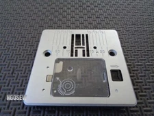 Needle Plate Bobbin Cover fits Singer 3321,3323,44S,4411 Heavy Duty,4423