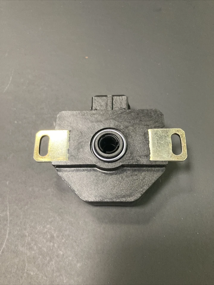 60522875 Alfa Romeo Milano / 75 / 33 - Interruptor acelerador - Bosch 280120302 Foto 2 de 4