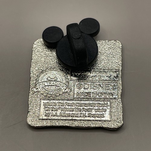 Lot of Nine (9) Walt Disney World Collectible Trading Lapel Pins - Pooh, Pluto - Picture 15 of 19