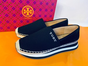 tory burch daisy slip on