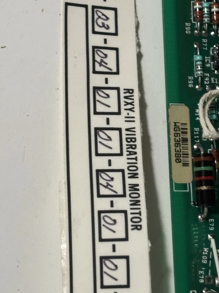 Bently Nevada RVXY-II Vibration Monitor 72850-03-04-01-01-04-01-01 / 72852-01 - Image 3 of 4