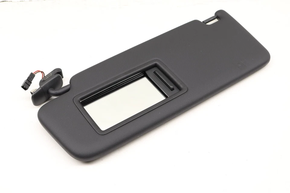 2016-2020 2022-2024 AUDI A3 QUATTRO - левый солнцезащитный козырек / зеркало 8W0857551AA - Изображение 3 из 4