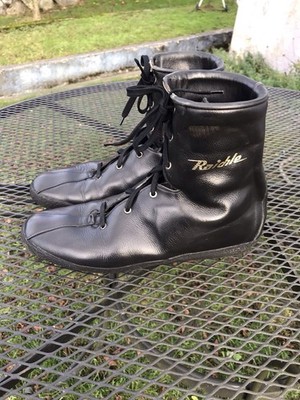 Vintage  Padded Raichle Men's Size  10 Swiss Leather  Lace Up Black Ski Boots