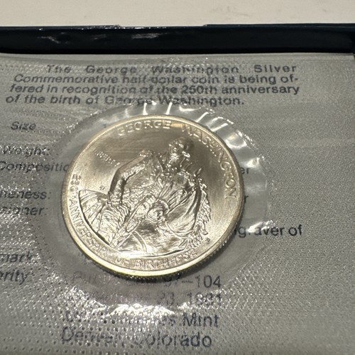 1982-D George Washington Commemorative Half Dollar, 90% Silver UNC, OGP/COA. - Picture 2 of 4