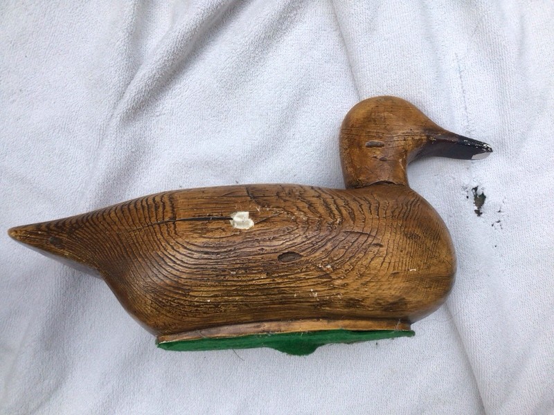 Vintage Hand Carved Wooden Rustic Solid Wood Decoy Duck, Distressed Finish.