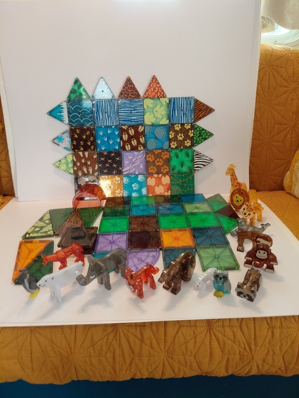 Magna-Tiles Misc Lot Of 77 Piece Jungle Forest Animals Magnetic Building Set