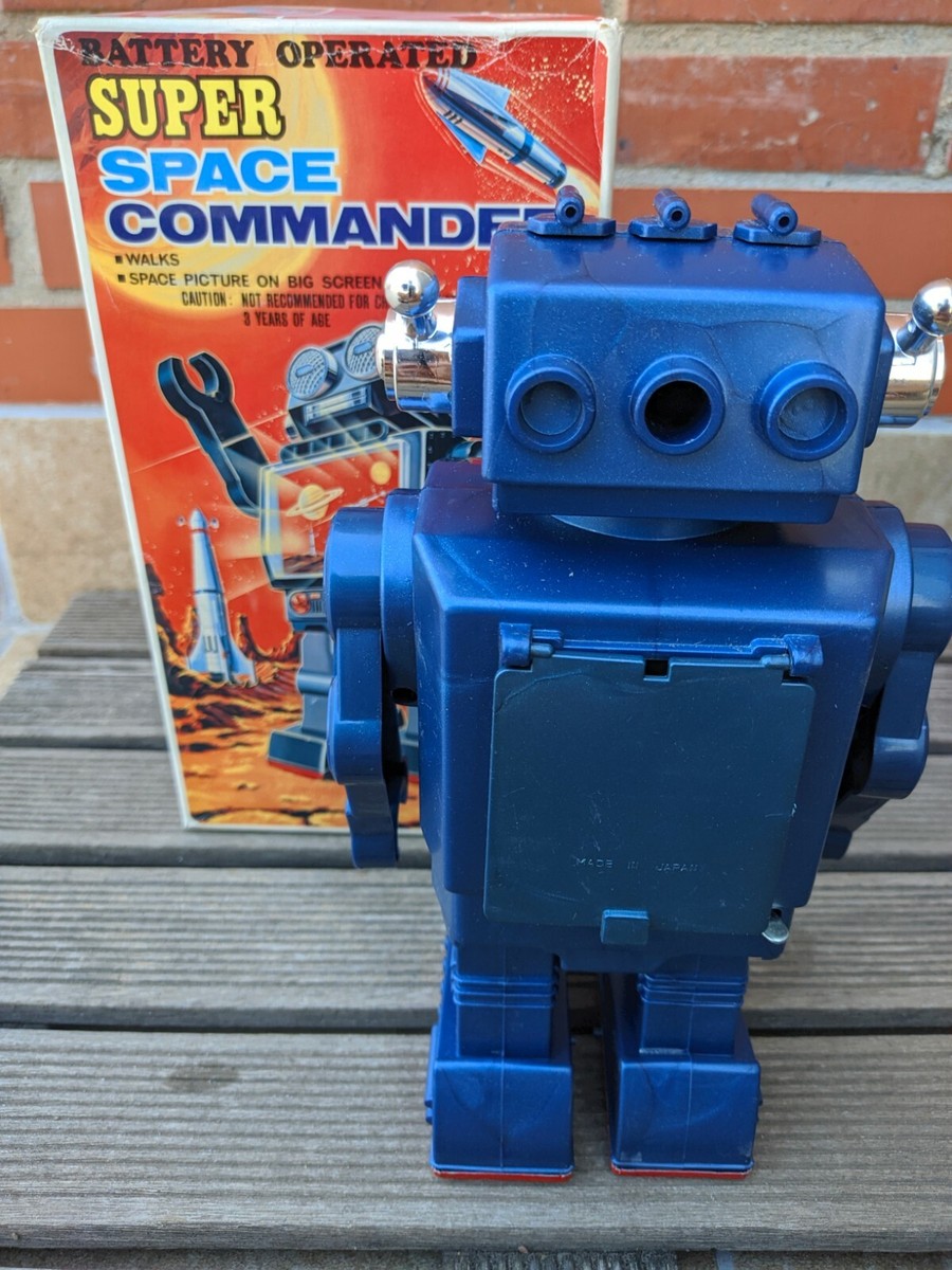 NEW OLD STOCK MINT SUPER SPACE COMMANDER ROBOT TIN BLECH
