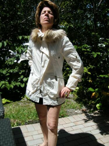 Veste Femme BEBE - Noire à Rayures - Taille S - Style 3-en-1 - Neuf Avec étiquettes