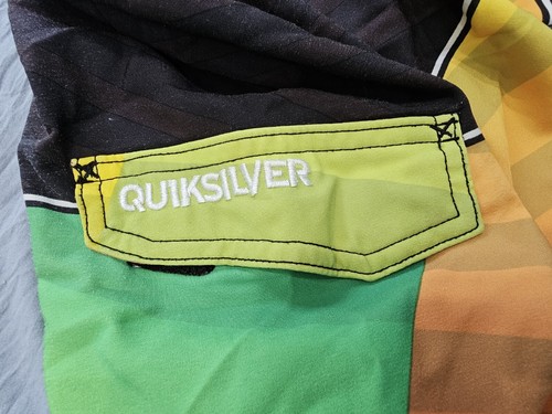 Vtg Quiksilver Boy's Medium Multicolor Logo Board Shorts Swim Trunks - Picture 5 of 5