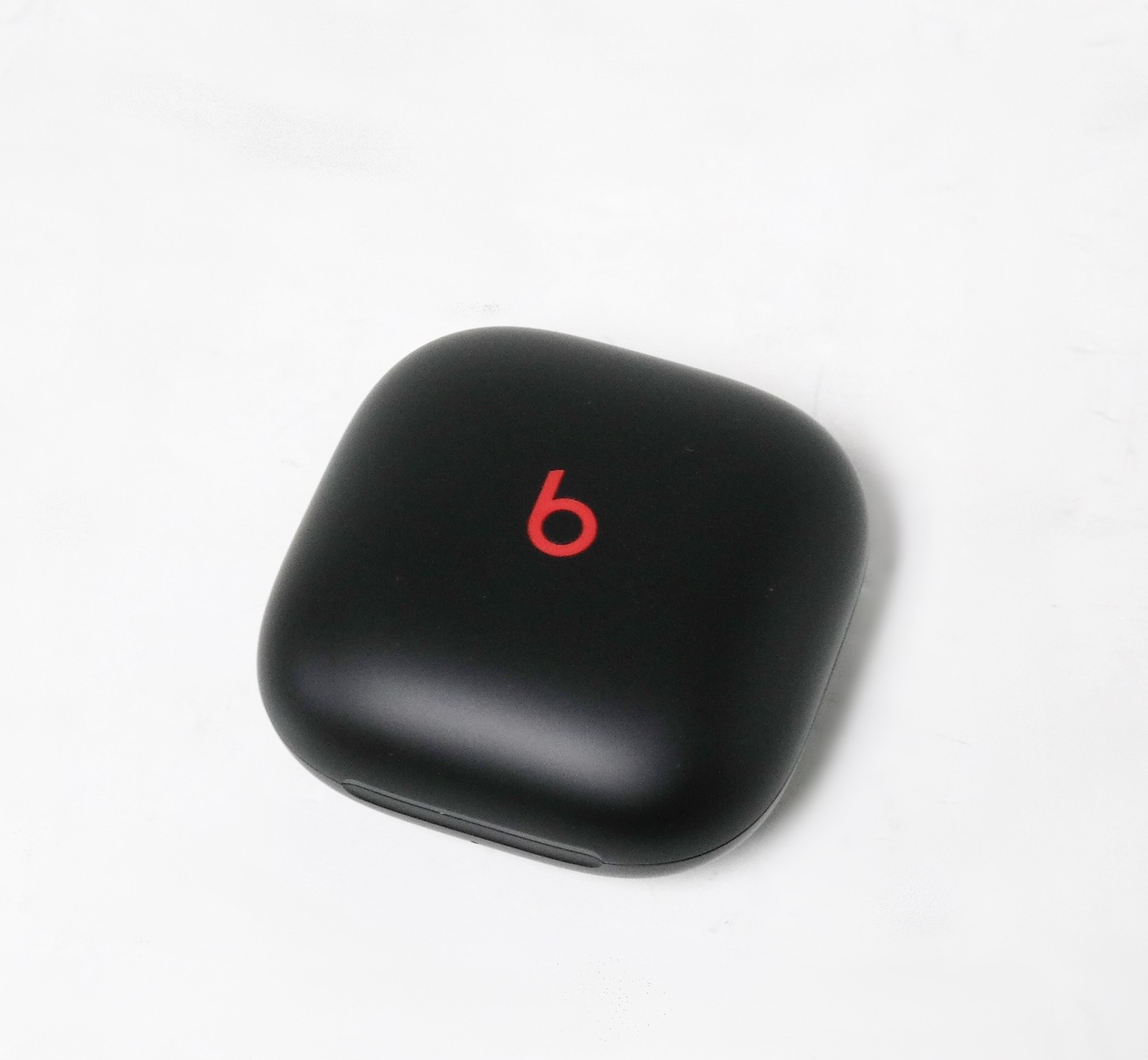 Genuine Beats by Dr. Dre Fit Pro Charging Case MK2F3LL/A Black