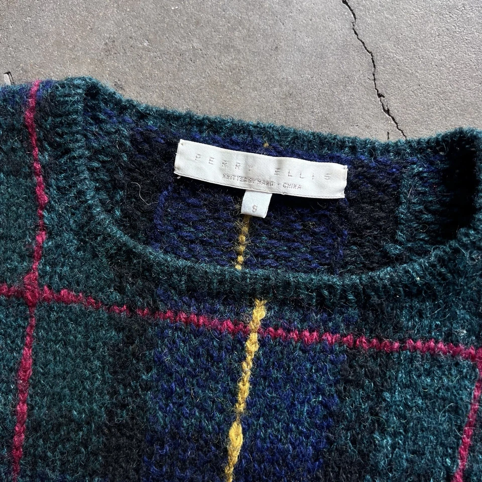 Vintage Perry Ellis Women’s Sweater, Sz Small, Hand Knit Wool, 80’s Tartan - Image 4 of 4