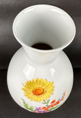MEISSEN VASE DEUTSCHE BLUME GOLDRAND 1. WAHL BESCHÄDIGUNG AM STAND AUSGEBESSERT - Bild 3 von 9