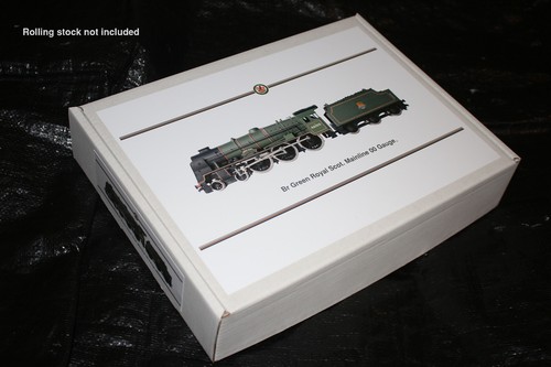 Aufbewahrungsbox für 'Royal Scot' Mainline 7P 46100. BR gefüttert grün 37-057 4 Fächer | Zustand: New