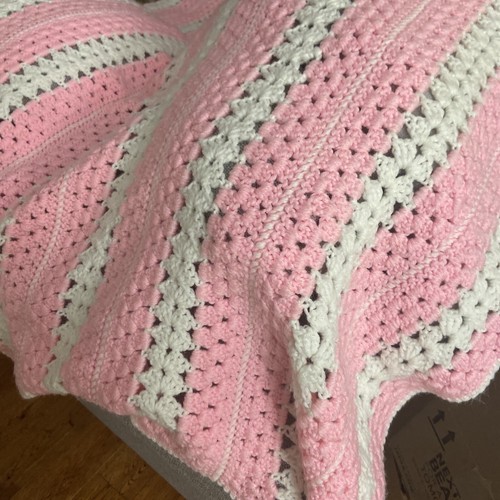 beautiful pink and white crochet blanket/ throw 68” X 56” - Picture 4 of 5