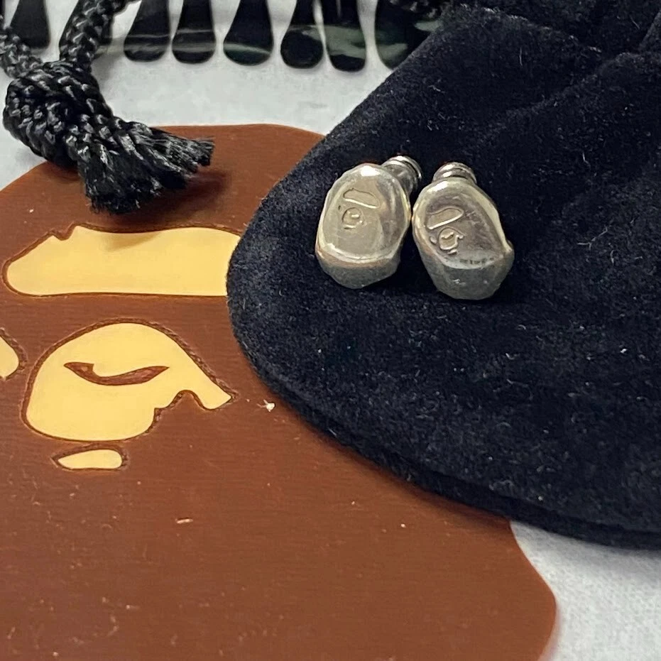 A BATHING APE (BAPE) Orecchini A BATHING APE BAPE APE HEAD argento sterling epoca nigo rarissimi