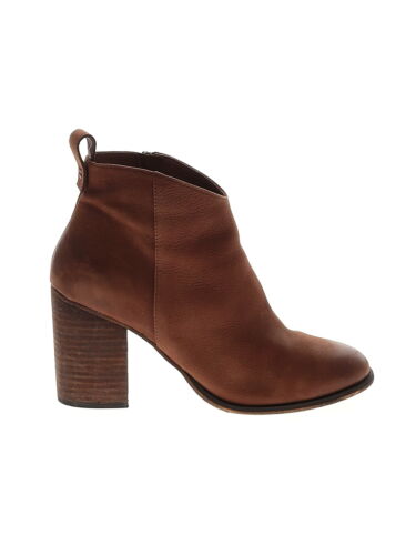 BP. Women Brown Ankle Boots 7