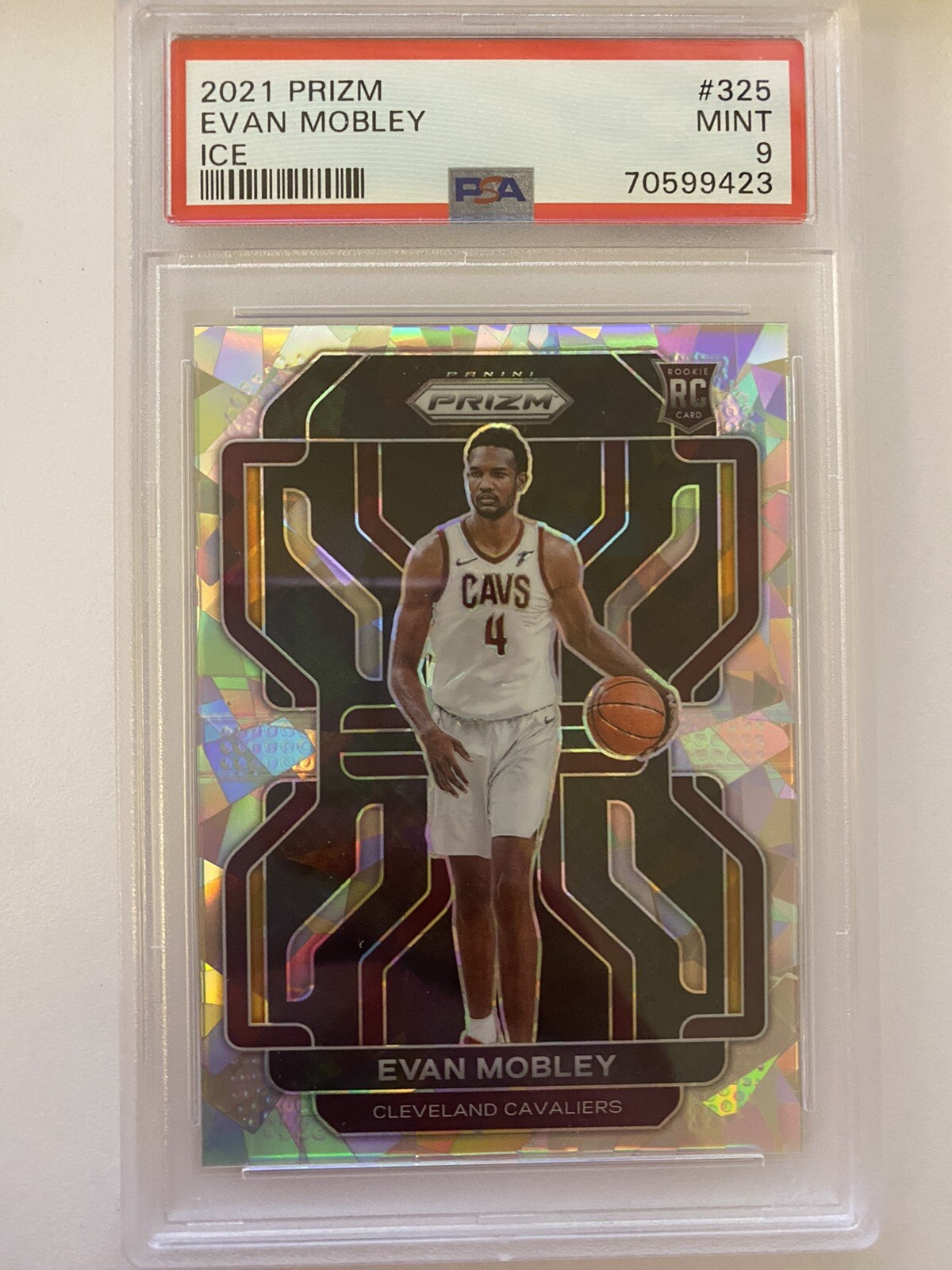 2021 Panini Prizm Evan Mobley Cracked Ice #325 PSA 9 Rookie RC