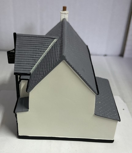 Hornby Skaledale R8620 OO Gauge Building - Small Pub 'Golden Fleece' - Very Good - Picture 10 of 10