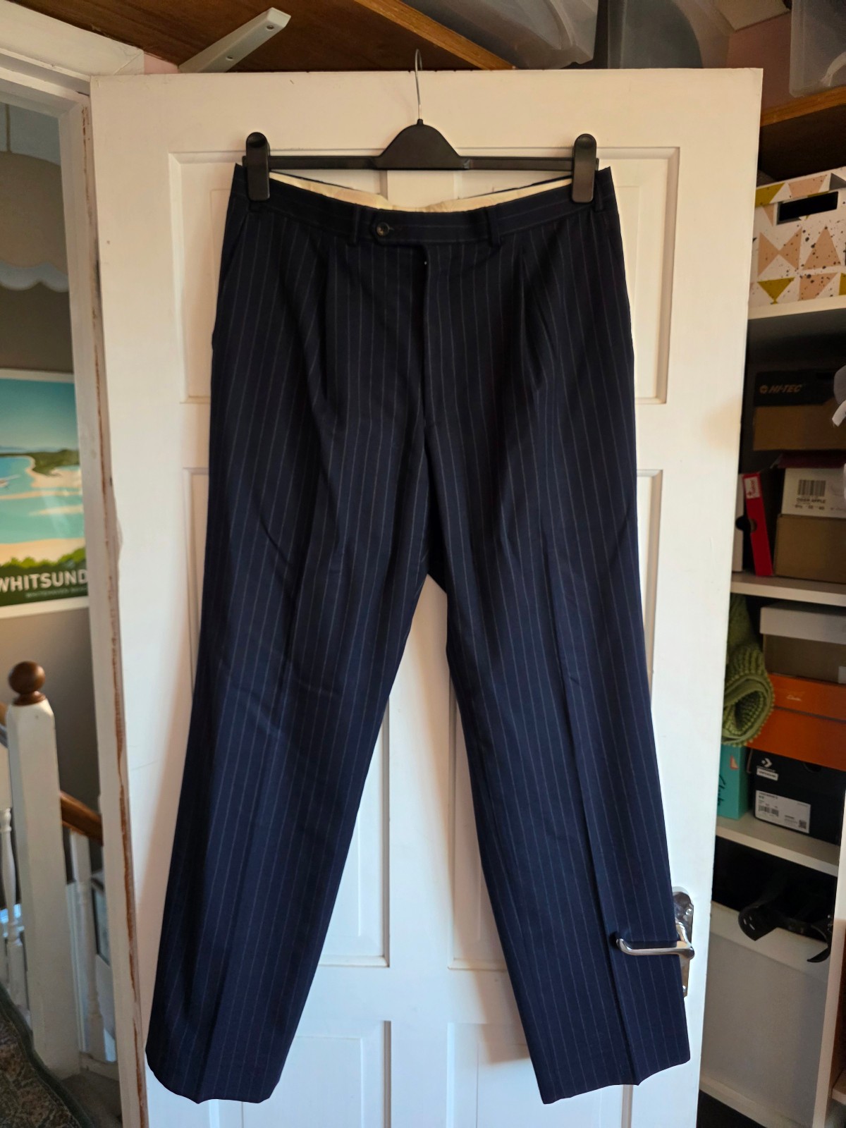 DAKS SIGNATURE Navy Blue Pin Stripe Straight Leg Trousers Size 34/32