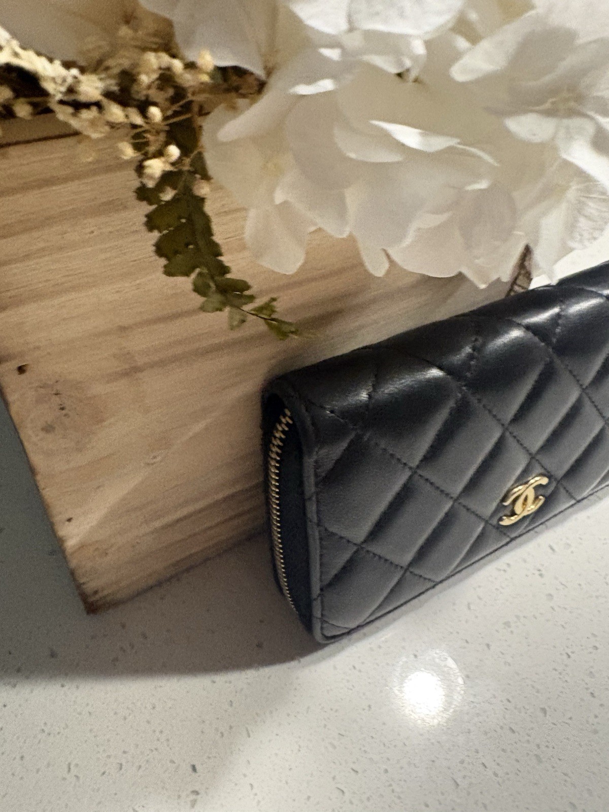Authentic Chanel Lambskin Zip Around Wallet Black CC Gold Graffiti Interior Rare image 3