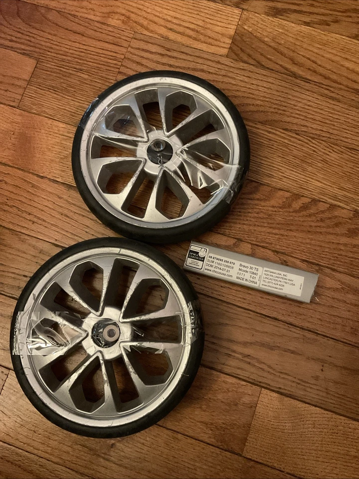 CHICCO BRAVO 30 TS # 10840 / 2015 JOGGING STROLLER REAR WHEELS Replacement Part - Image 4 of 4
