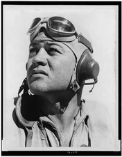 Marine air hero,Major Gregory Pappy Boyington,military personnel,service,1944