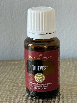 Young Living THIEVES Essential Oil Blend -15 ml. New