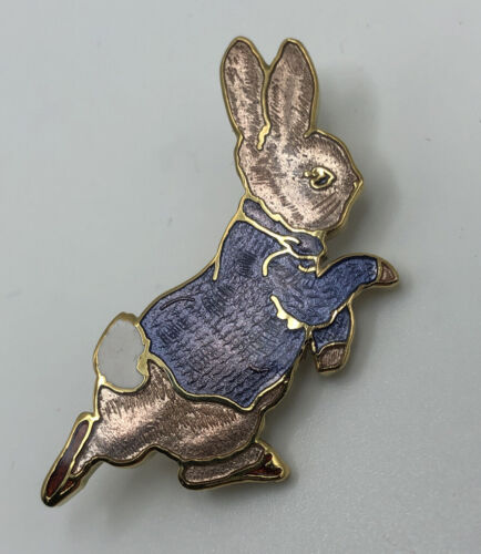 White Rabbit Taboo SCP 4000 Hard Enamel Gold Pin -  Hong Kong