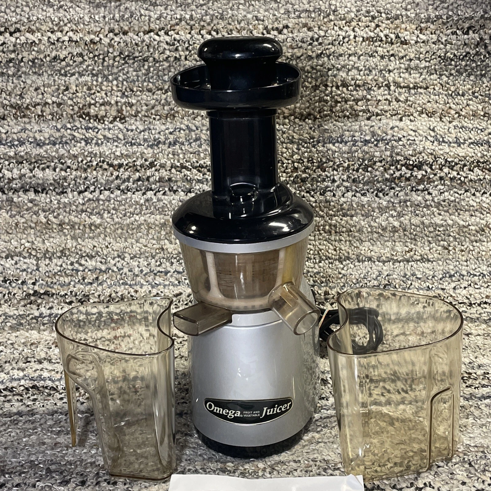 SEE DESCRIPTION OMEGA VRT350 150W Juicer - Silver Works