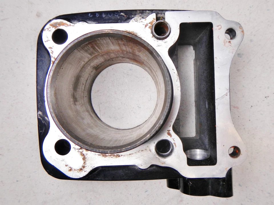 Jarra de pistón cilindro estándar 83 Suzuki SP125 SP 125 SD Foto 3 de 4