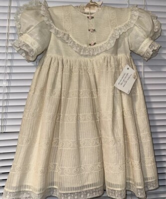 Vintage  Just For Baby  Handmade Girls Ivory Lace Roses Dress Size 3 embroidered