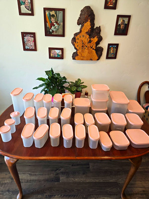 TupperwareModular Mates 33 pieces with strawberry-cream pink lids