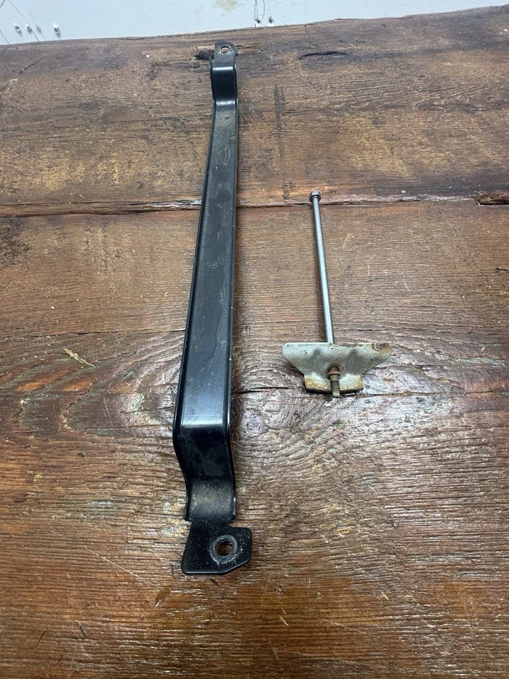 05-10 BMW E60 530i 525i BATTERY HOLD DOWN CLAMP and BOLT 61217577620 OEM - Image 2 of 4