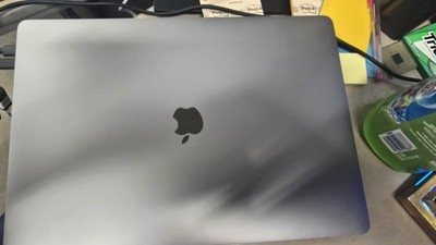 Apple MacBook Pro 2019 Laptop 16-inch, 1 TB, 2.6GHz I7, 32GB RAM, Space Gray