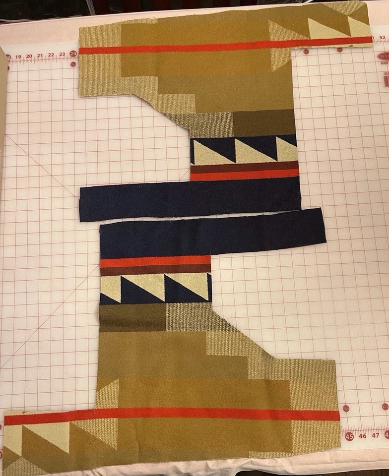 New Pendleton Wool blanket fabric remnants - Medicine Bow - appx 2.8 lb. - Image 4 of 4